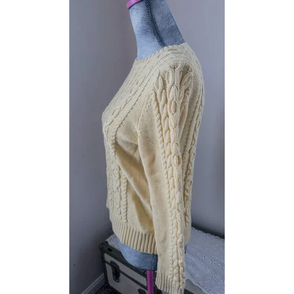 Vintage LL BEAN Women's Cabled Cotton Sweater Yellow Crew Neck Small - Picture 4 of 6